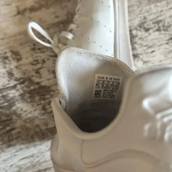 Adidas Stan Smith is white sneakers men’s size 9.5 - Picture 12 of 12